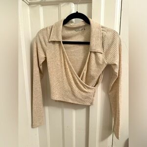 XS nice sweater from the Abercrombie soft collection!